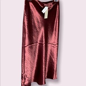 Chic Satin Midi Slip Skirt in Deep Red